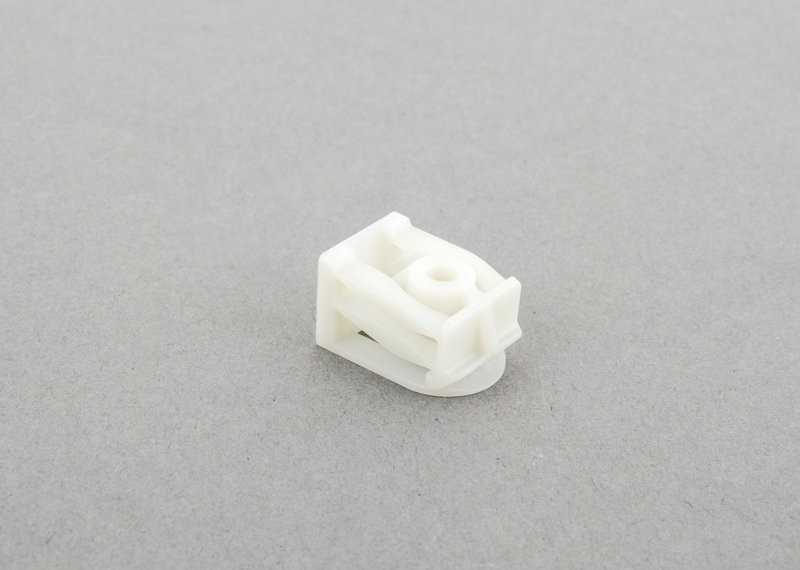 BMW E87 F45 C-CLIP sparno išorinio kėbulo veržlės originalios 07147311312