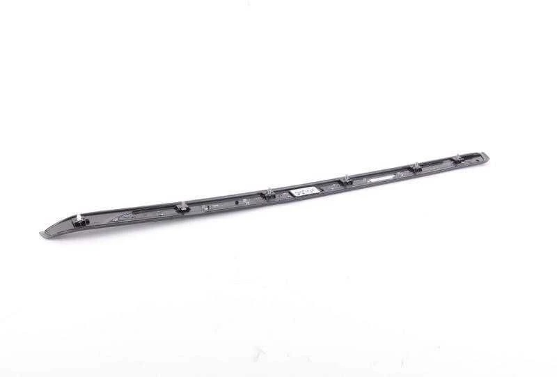 BMW E88 1 Kairio Slenio Apsauga Chromas Originalus 51477180741