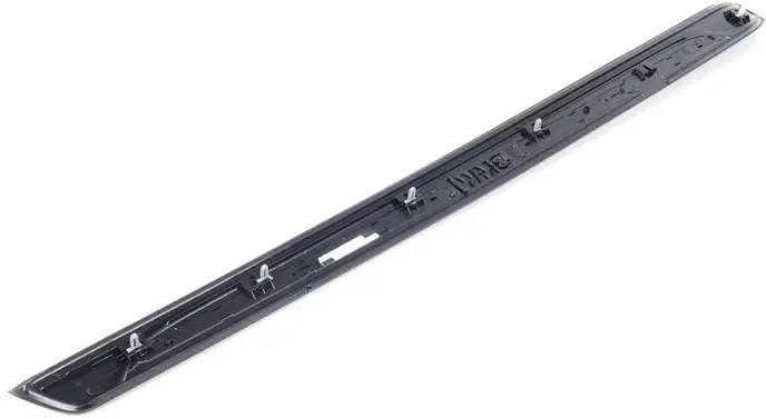 Bmw E88 Priekinis Dešinysis Įėjimas Originalus 51478045298