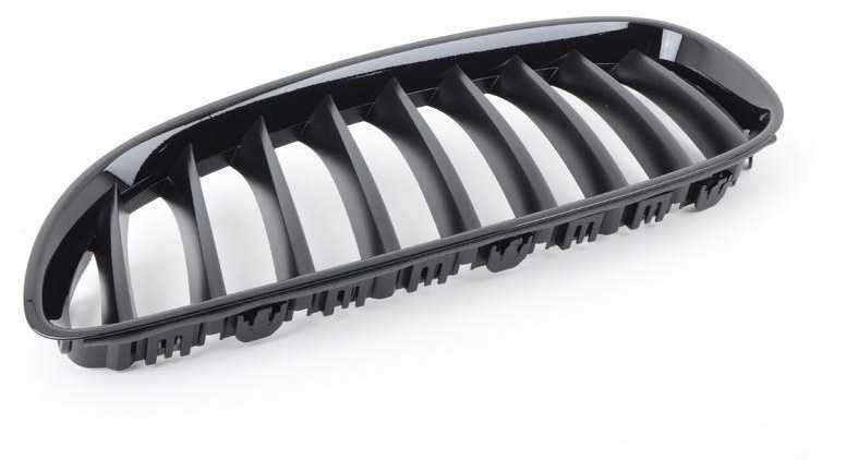 BMW E89 priekinės kairės pusės priekinės grotelės originalios 51712150253