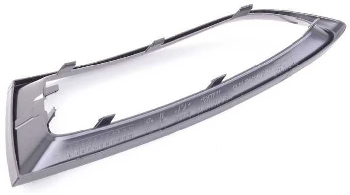 BMW E89 priekinis bamperis dešinysis grotelių apvadas originalus 51117203794