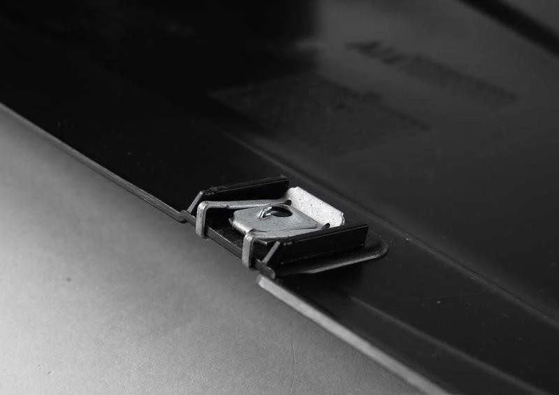 BMW E90 E91 E92 Galinio Kėbulo Apsauga Kairė Originalus 51757164291