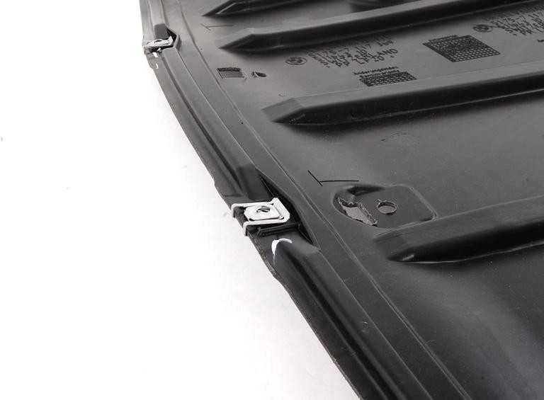 BMW E90 E91 E92 Variklio Skydas Originalus 51757117369