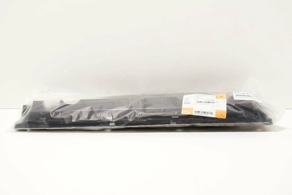 BMW E90 E91 LCI Dešinė laikiklių juostų komplektas Originalus 51777224456
