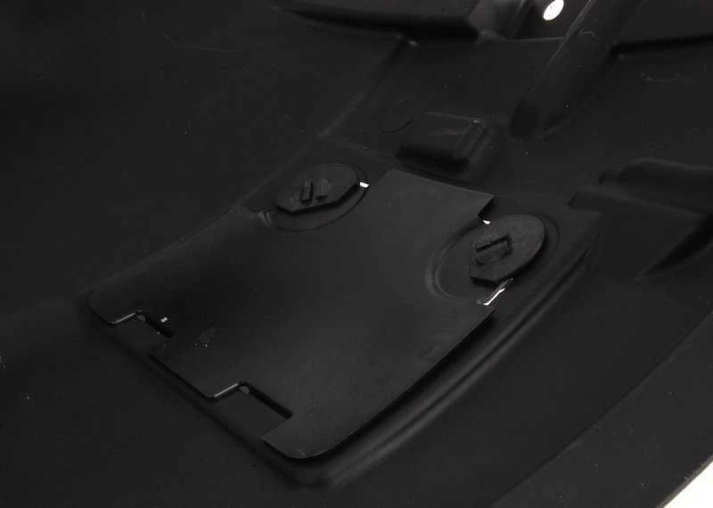 BMW E90 E92 E93 dešinysis sparno įdėklas originalus 51717899816
