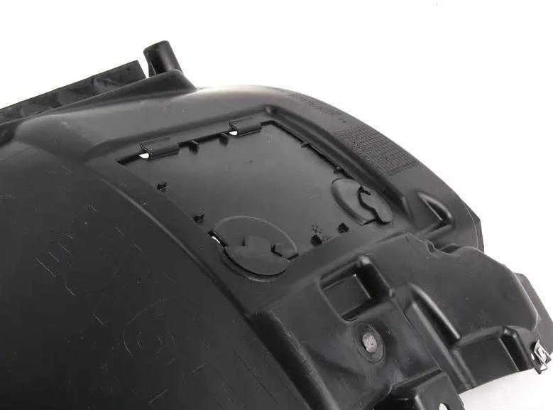 BMW E90 E92 E93 dešinysis sparno įdėklas originalus 51717899816