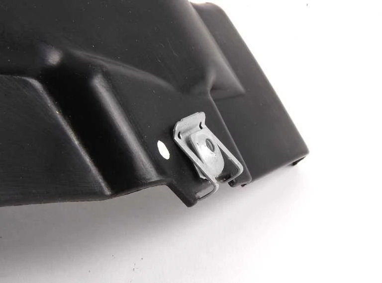 BMW E90 E92 E93 dešinysis sparno įdėklas originalus 51717899816