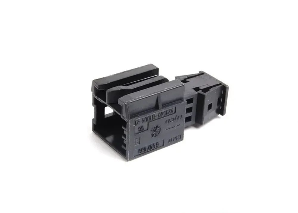 BMW E90 E92 Pin Terminal 4Pin 2006 2011 Originalus 61136907089