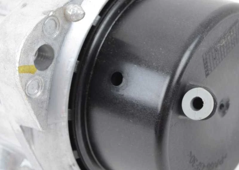 Bmw E90 Variklio Kairysis Laikiklis Originalus 22116786695