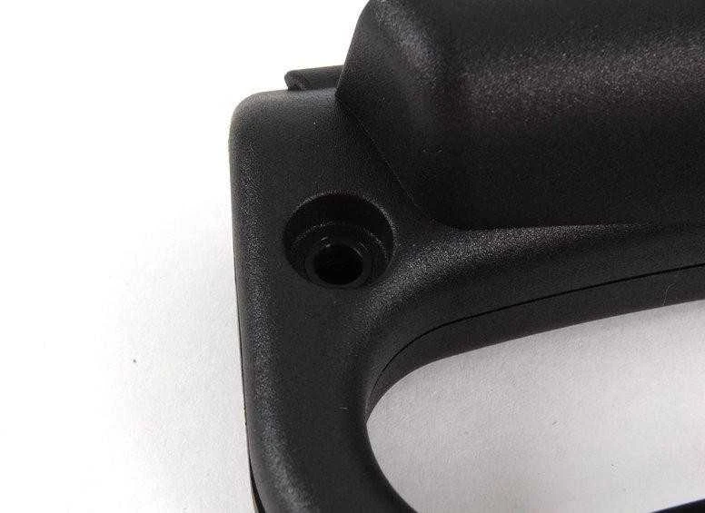 BMW E91 bagažinės dangčio ritininis uždangalas rankena apatinė BOS 9918004765
