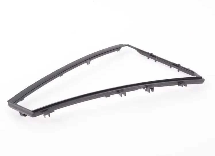 BMW E91 galinio dešinės pusės lango sandariklis originalus 51357119944