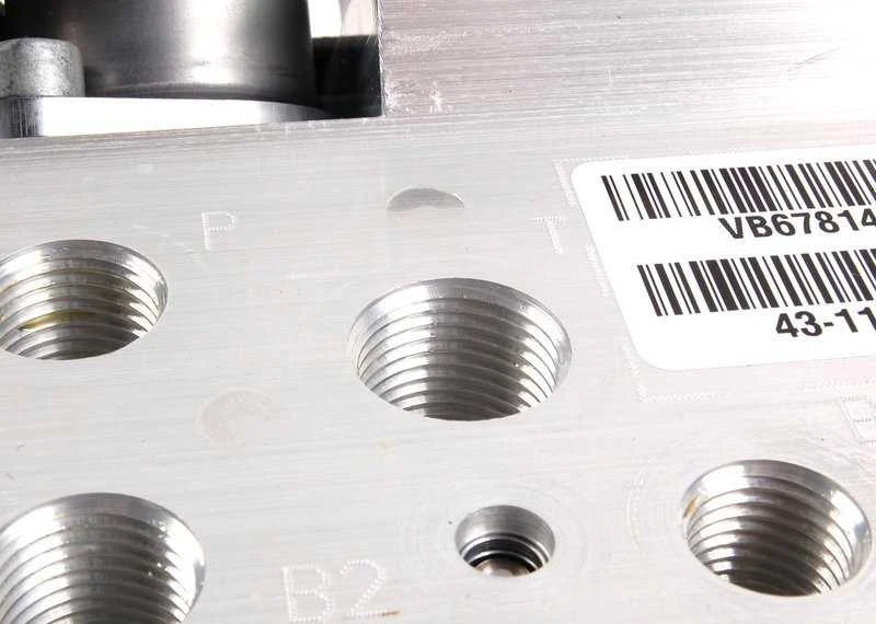 BMW E92 kairės pusės priekinio žibinto laikiklis Originalus 51117154723