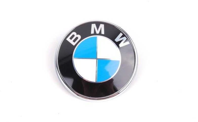 BMW E93 bagažinės emblema originali 51147146052