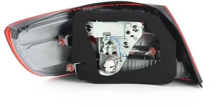 BMW E93 dešinysis išorinis galinis sparno žibintas originalus 63217162302