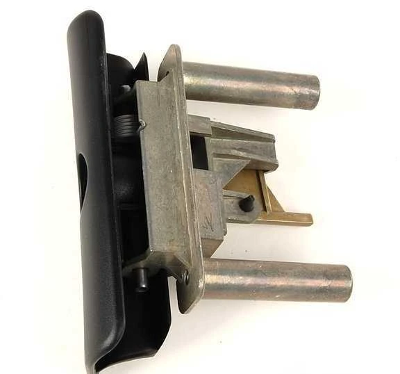 BMW E93 Priekinio stiklo viršutinė apdailos detalė originali 51317150646