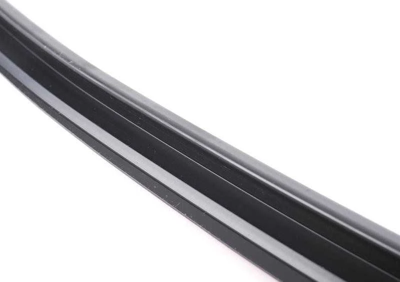 BMW E93 Priekinio stiklo viršutinė apdailos detalė originali 51317150646