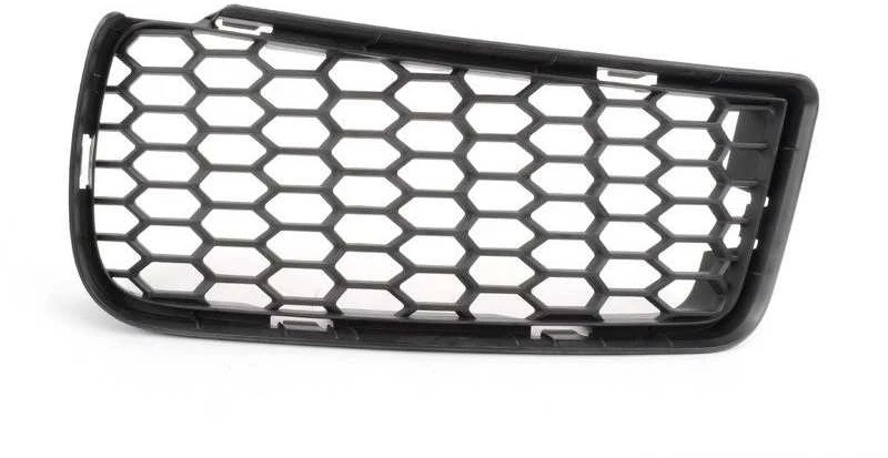 BMW F06 F12 F13 oro įsiurbimo grotelės, dešinės pusės originalios 51118050506