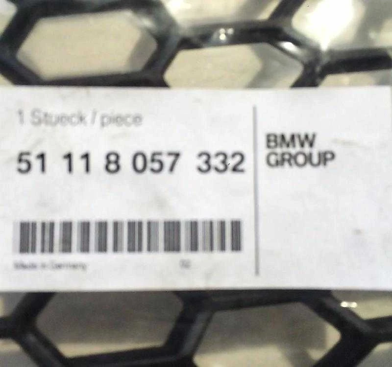BMW F07 priekinio bamperio rūko žibinto grotelės Dešinė originali 51118057332