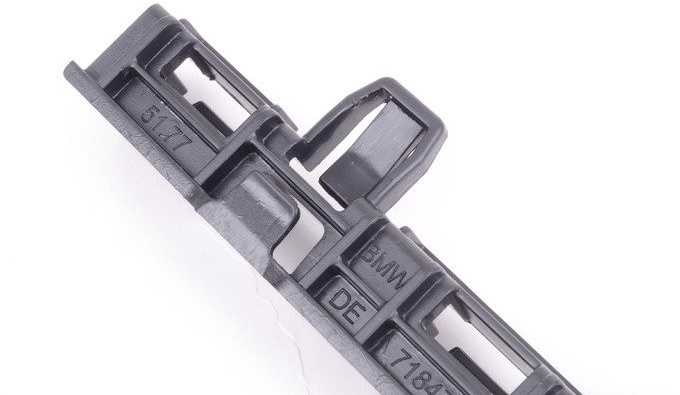BMW F10 F10 LCI F11 F11 LCI Rocker Panel Molding Reinforcement Left 51777184775 Originalus