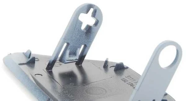 BMW F10 F11 dešiniojo priekinio žibinto plovimo purkštuko dangtelis originalus 51118048680