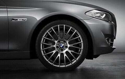 BMW F10 F11 F12 F13 Scheibenrad Leichtmetall Ferri Originalus 36116792597