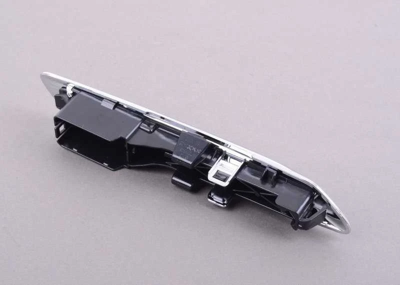 Bmw F10 F11 LCI Baigiamoji Apdaila Šoninis Skydelis Priekinis Dešinysis Originalus 51137336646