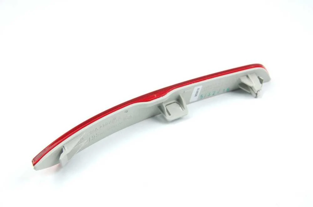 BMW F10 galinio bamperio atšvaitas Originalus 63147842956