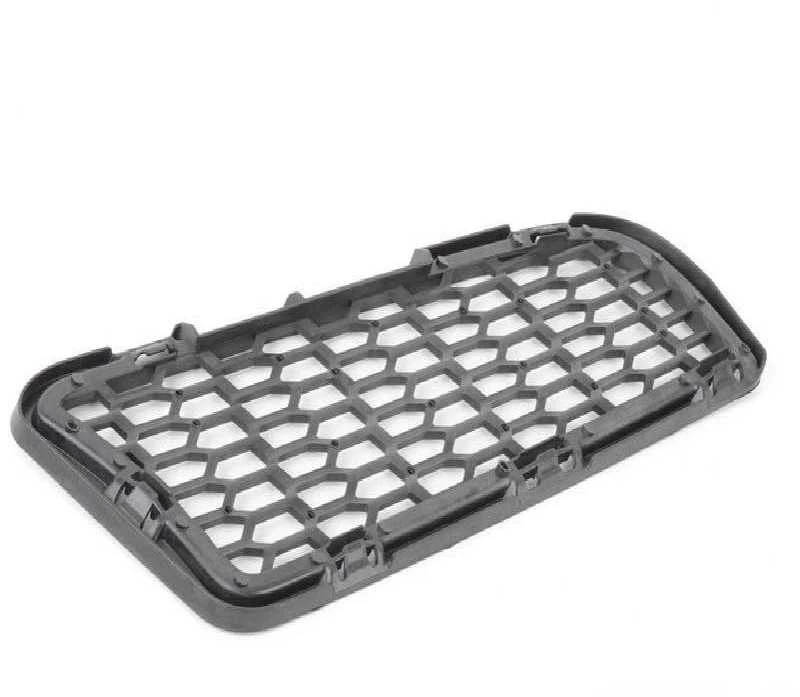 BMW F10 grotelės priekinės dešinės pusės apatinės originalios 51118047394