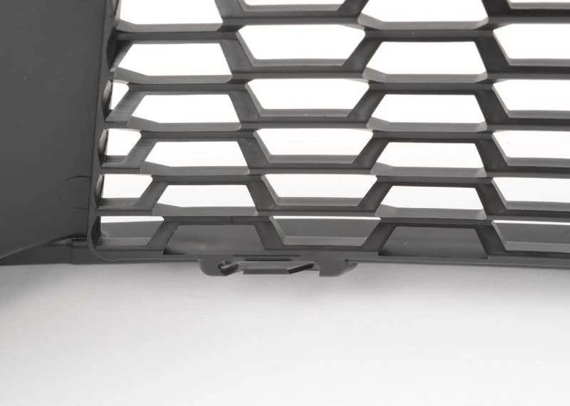 BMW F12 priekinio bamperio apatinės centrinės grotelės Originalus 51118050345