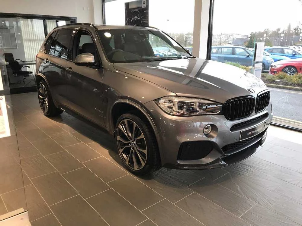 BMW F15 priekinių valytuvų mentės originalios 61610039699
