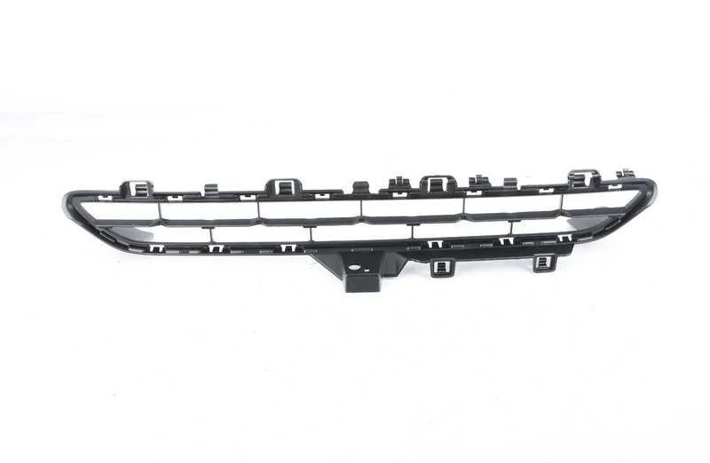 Bmw X6 F16 Priekinio Buferio Centrinės Viršutinės Atviros Grotelės Originalus 51117319767
