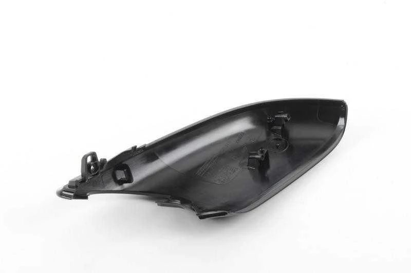 BMW F20 apatinė korpuso dalis dešinėje pusėje Originali 51167184130
