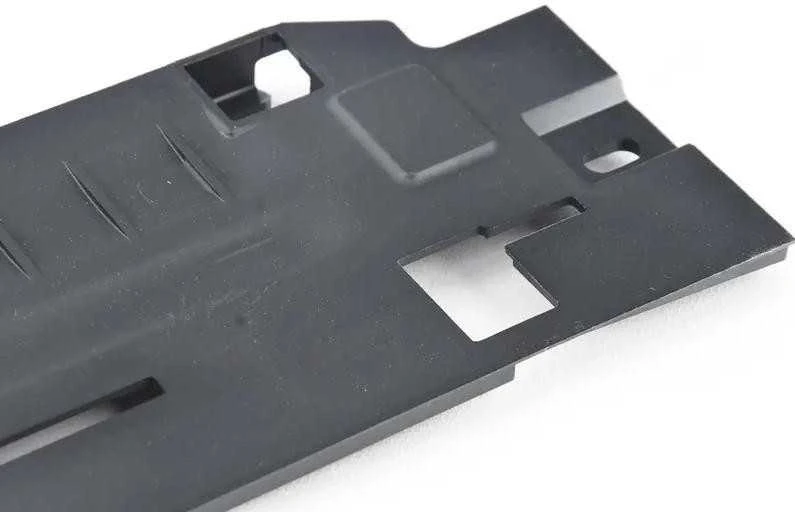 BMW F20 F20 F21 F22 F23 F23 F30 Apatinis dangtelis originalus 17118625433