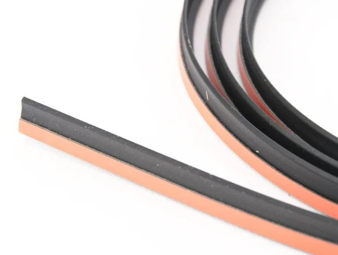 BMW F20 F21 F22 Priekinio stiklo apvadas Originalus 51317240671