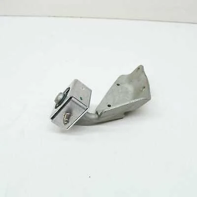 BMW F20 F21 F30 F31 F32 F33 F34 F36 Transmisijos Laikiklis Originalus 18208631946