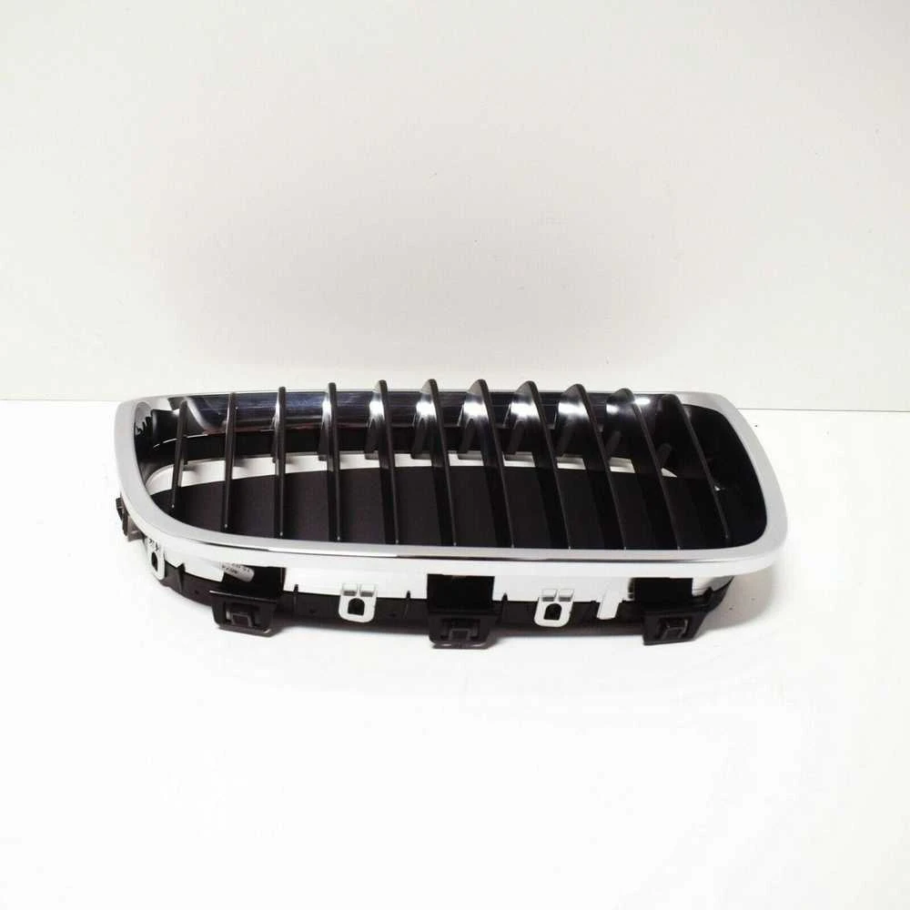 Bmw F20 F21 Priekinis Dešinysis Grillis Originalus 51137324390