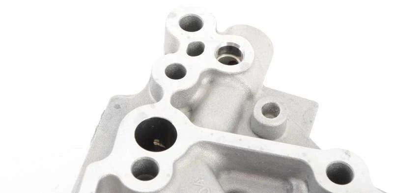 BMW F20 F36 E89 variklio alyvos siurblys originalus 11417610378