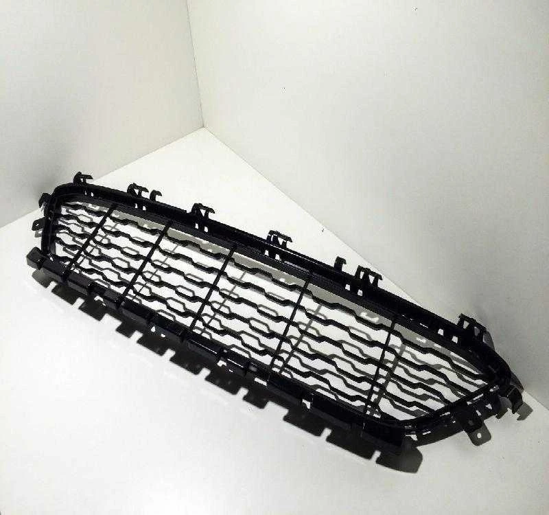 Bmw F20 F21 Priekinio Buferio Centrinės Apatinės M Grotelės Originalus 51118060284