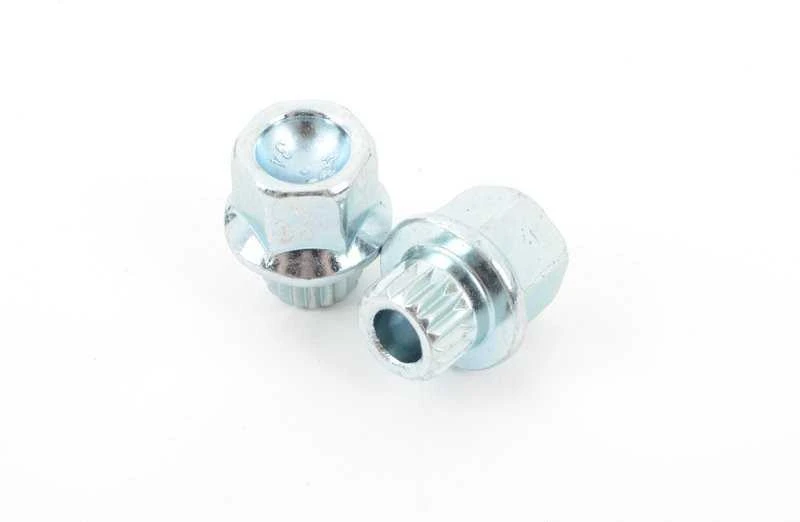 BMW F20 ratų užraktų rinkinys Originalus 36136776076