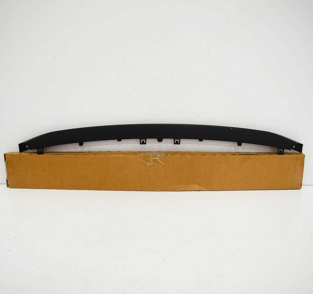 BMW F22 F23 218d 218i 220d 220d 220dX 220i 225d Apdailos strypas Originalus 51117334031