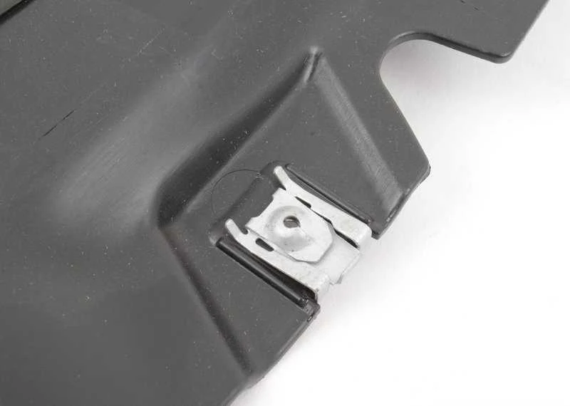 BMW F22 F23 228i Priekinis sparnas - kairysis deflektorius, originalus 51718057217