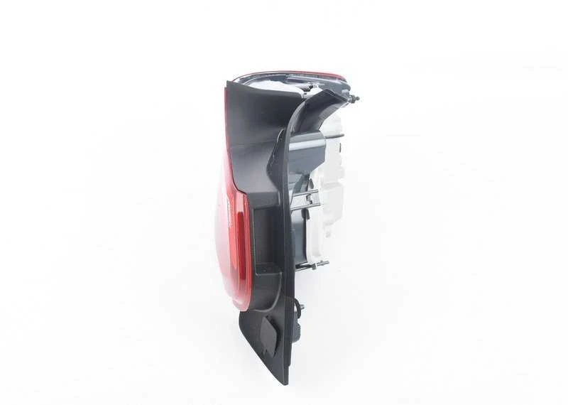 BMW F22 F23 F82 228i M235i M240i Galinis vairuotojo kairės pusės galinio žibinto žibintas 63217295427 originalus