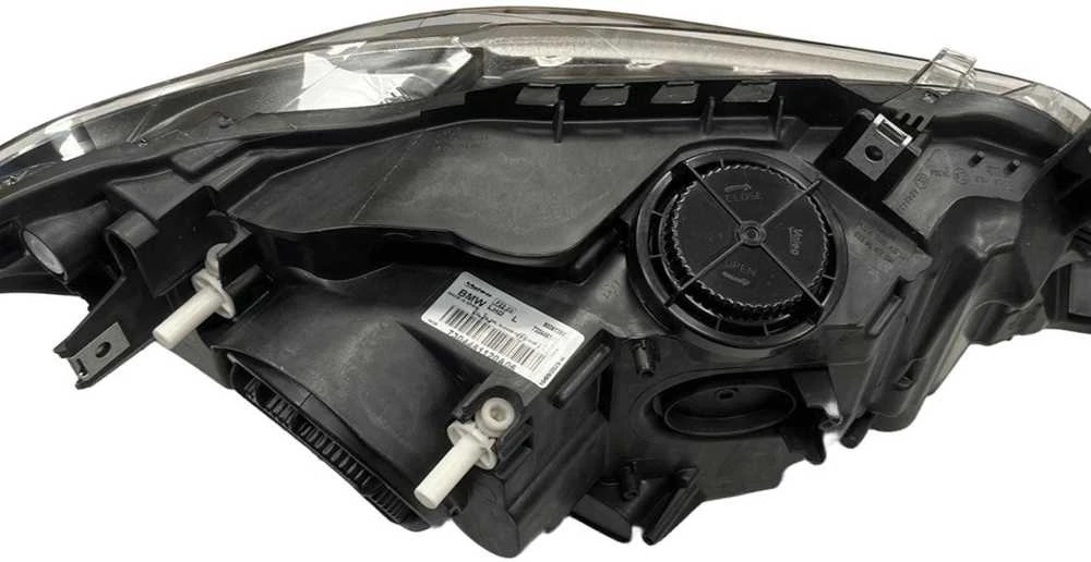 BMW F22 F23 Kairės žibintai Originalus 63117304461