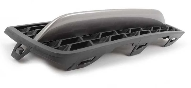 BMW F22 priekinio bamperio apatinės grotelės kairės pusės originalios 51118055955