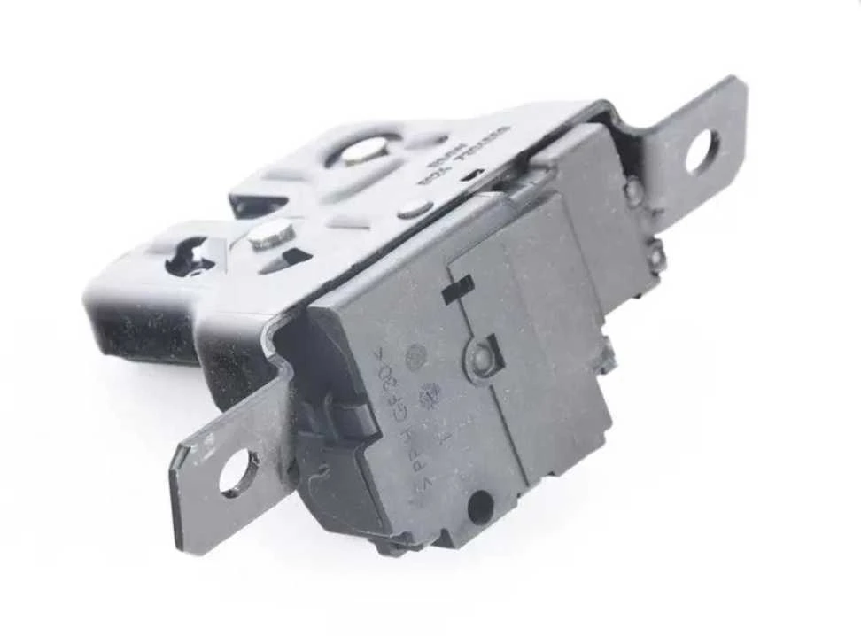 BMW F23 F87 bagažinės dangčio užraktas originalus 51247304559