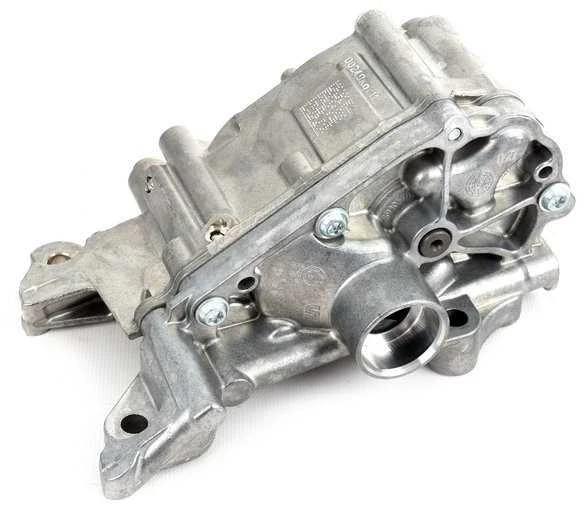 BMW F25 alyvos siurblys originalus 11417573748