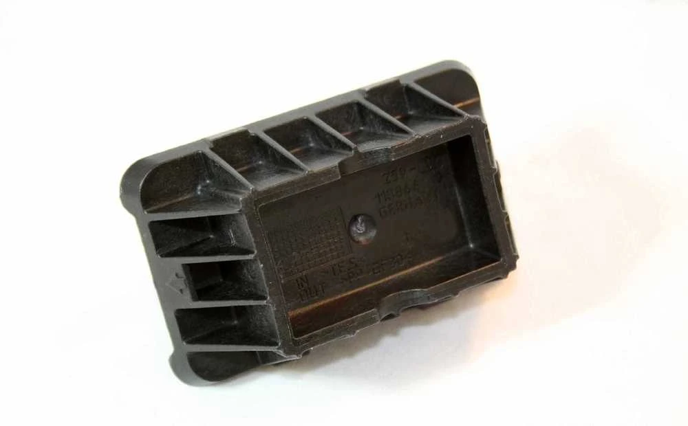 BMW F25 atraminė kėlimo platforma Originali 51717189259