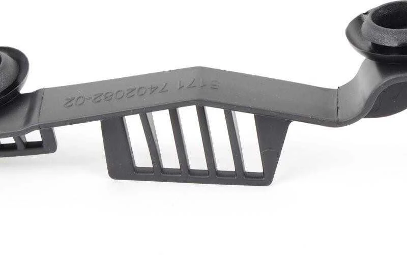 BMW F30 F31 F32 F33 F34 F36 Dešinės Pusės Lapo Grillis Originalus 51717402082
