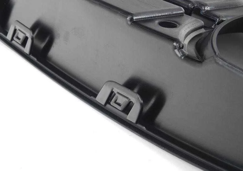 BMW F30 F31 Iš dalinai atidarytos grotelės priekinio žibinto grotelių kairė originali 51117300739