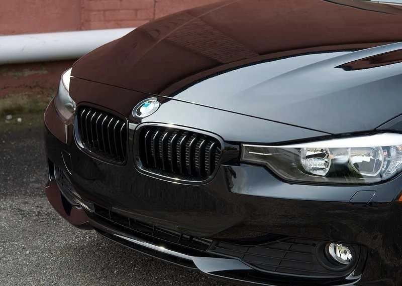 BMW F30 F31 Priekinis Juodas Blizgus Ornam Grille Originalus 51712240778